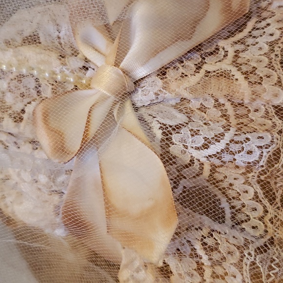 Bride and Groom Tea Bears - Picture 9 of 9